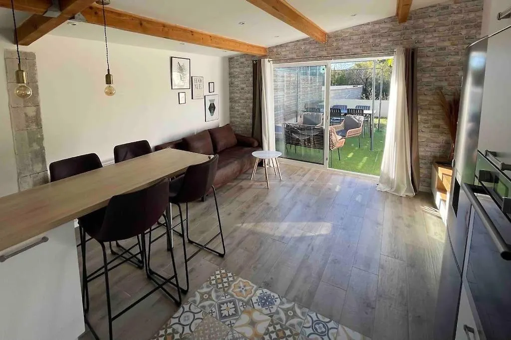 Maison Plain Pied Au Calme Cuges-les-Pins 0*,